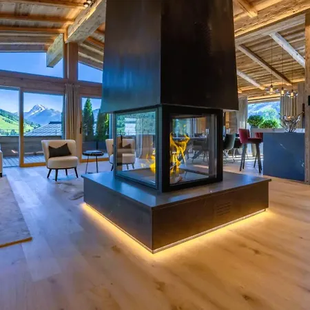 Silke 586 Penthouse
